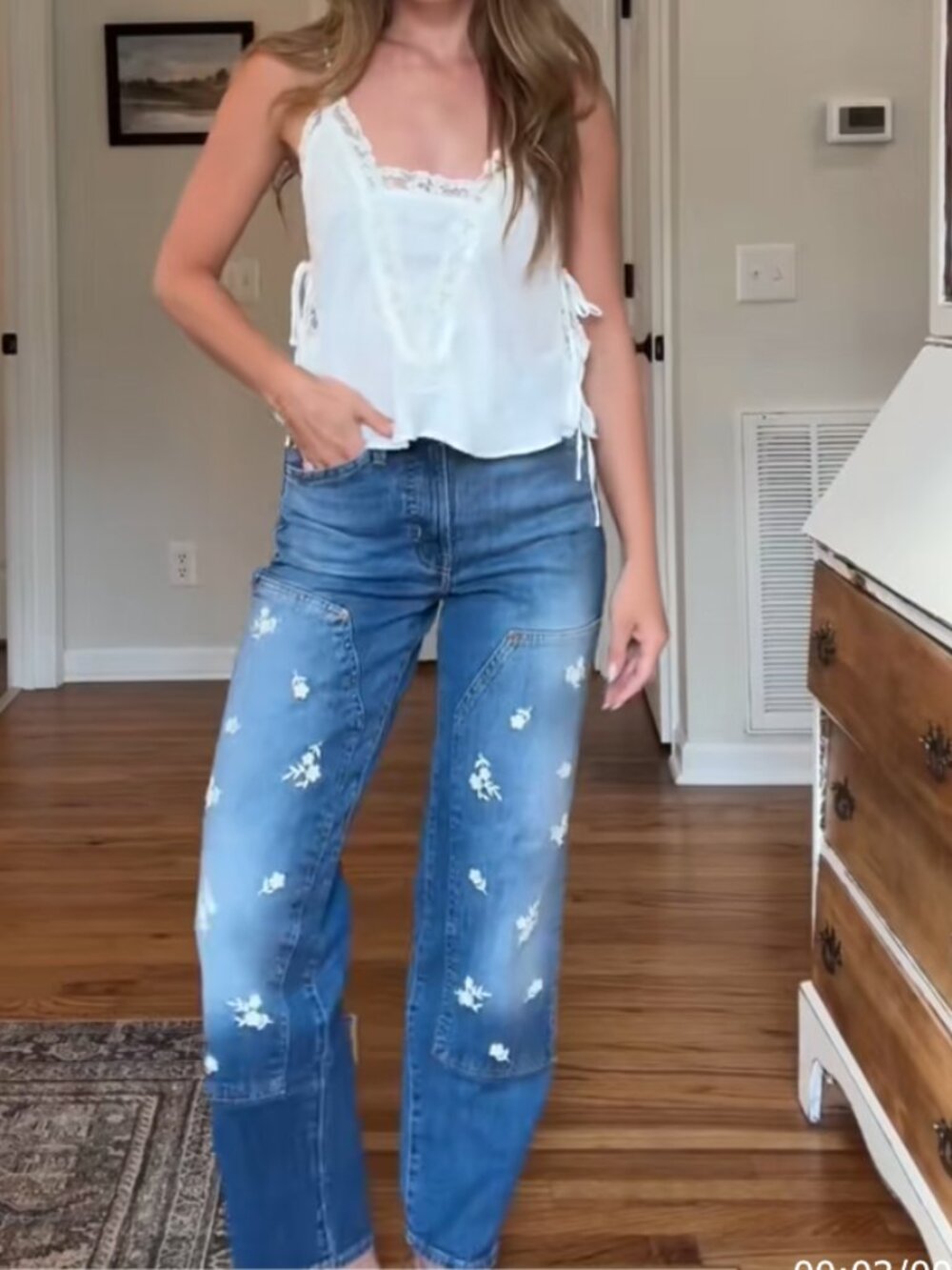 Old Navy High Rise O.G. Loose Jeans Size 4 Floral Embroidered Denim